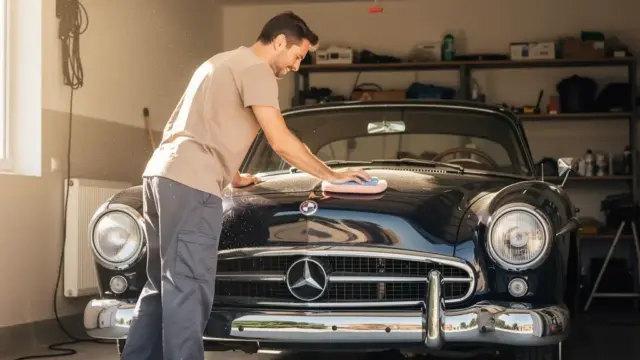 Oldtimer Pflege: Tipps und Produkte für den Werterhalt und die Schönheit des Fahrzeugs