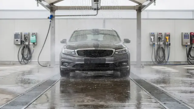 Selbstwaschbox an der Waschanlage für das Thema Motorwäsche erlaubt?